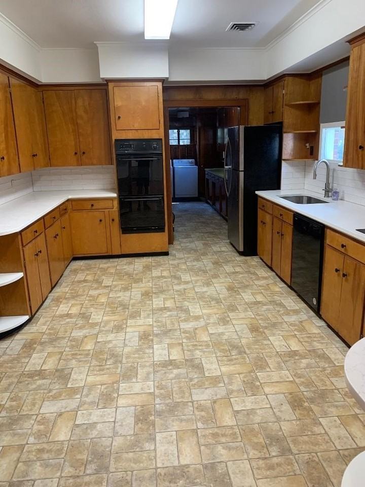 637 Linden St - Photo 5 of 14