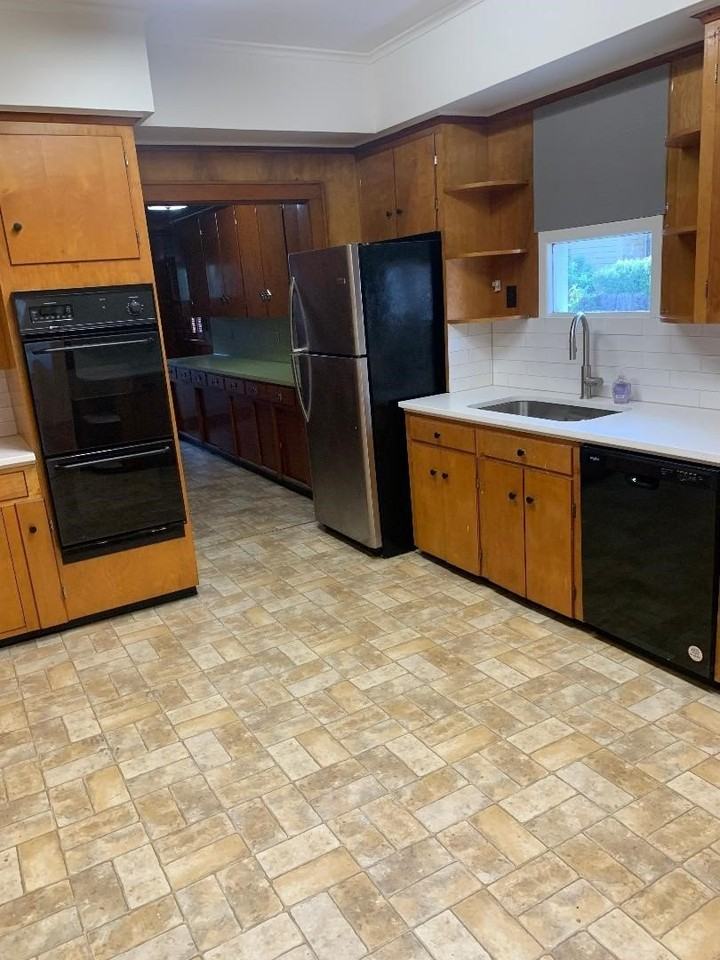 637 Linden St - Photo 6 of 14