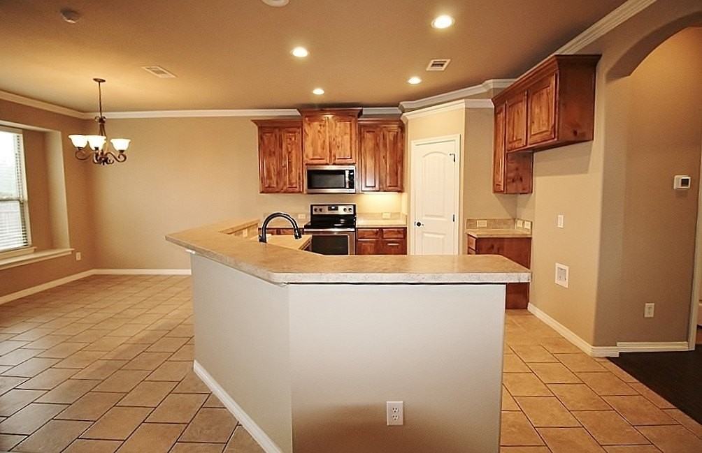 122 Sierra Dr - Photo 7 of 26