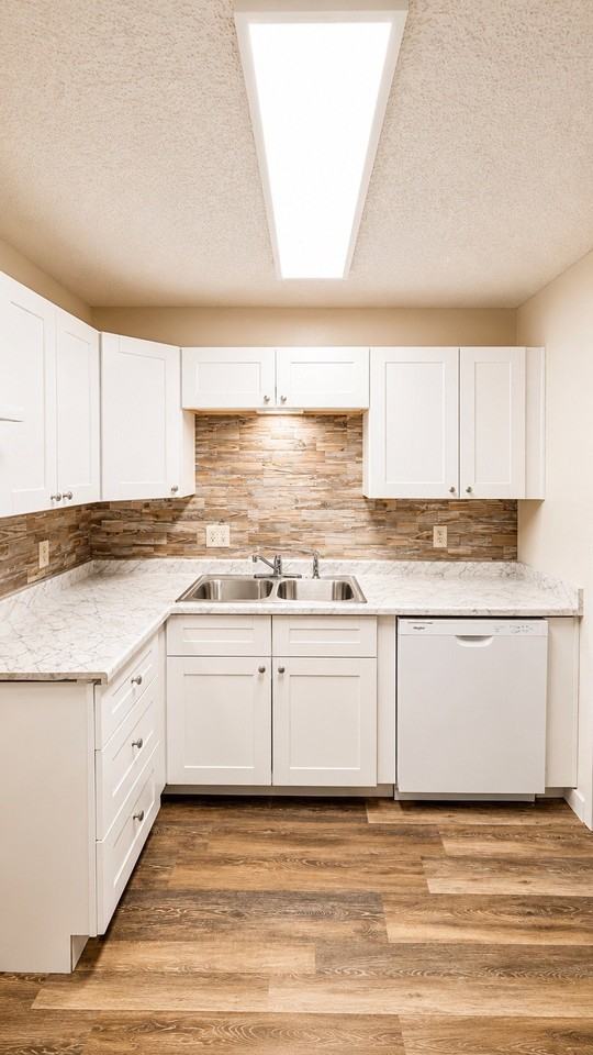 3414 State St #D - Photo 5 of 11