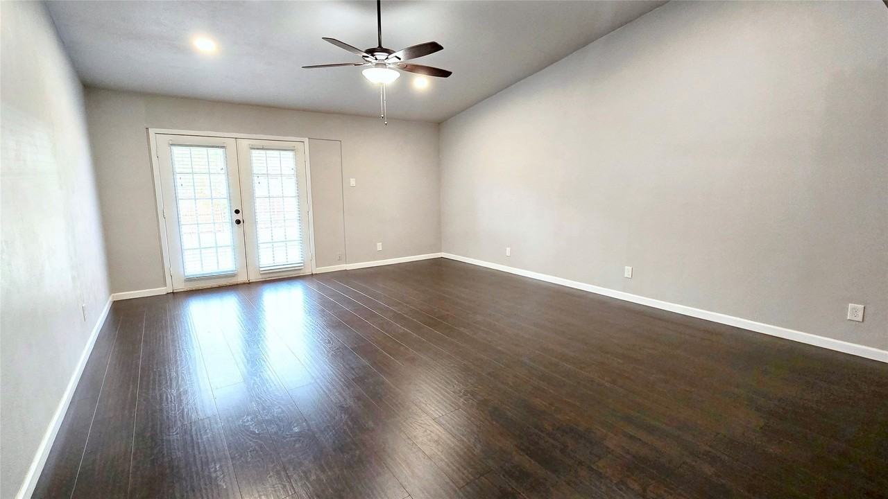 2813 Ripplewood Dr - Photo 5 of 27