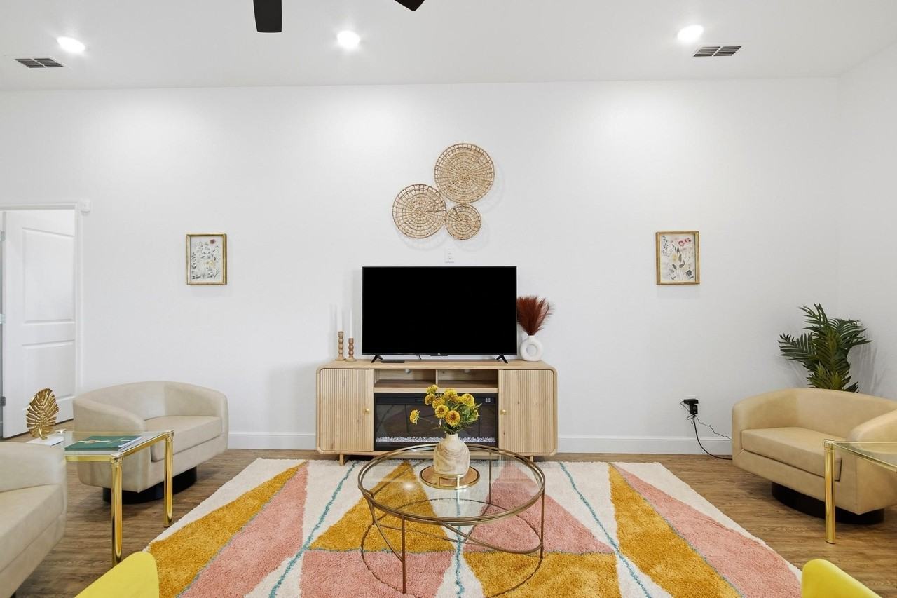 392 Kristie Path - Photo 6 of 40