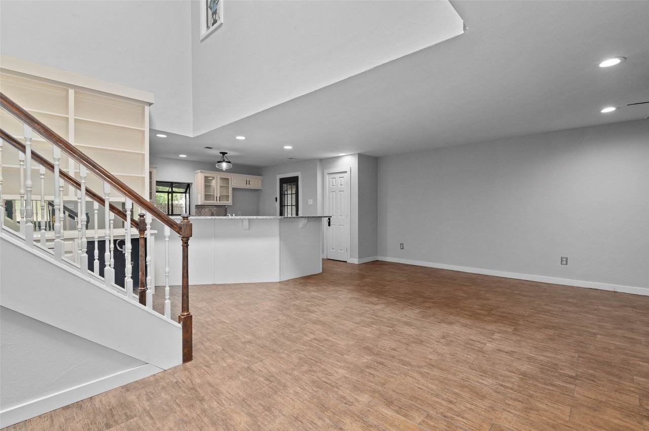1722 Stonegate Dr - Photo 6 of 22