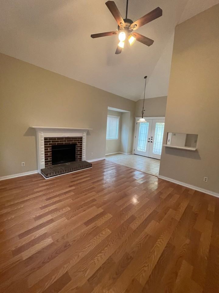 5516 Stone Meadow Ln - Photo 2 of 14