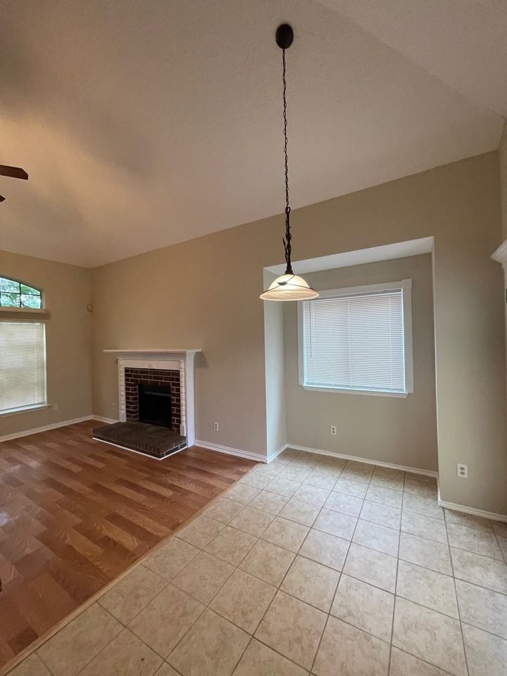 5516 Stone Meadow Ln - Photo 5 of 14