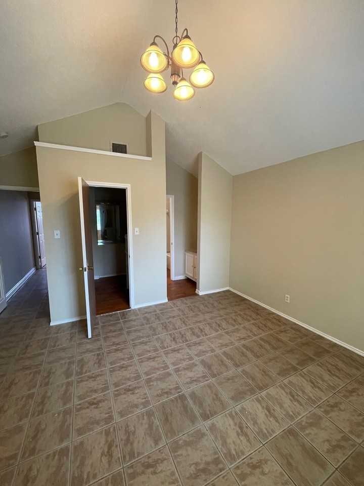 5516 Stone Meadow Ln - Photo 7 of 14