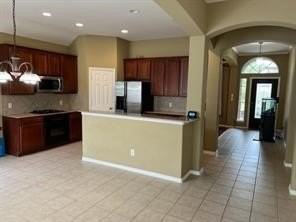 6400 Brownstone Dr - Photo 4 of 16