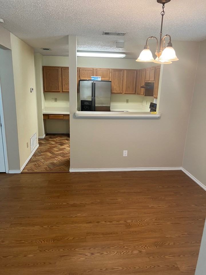 1718 Doubletree Dr - Photo 5 of 13