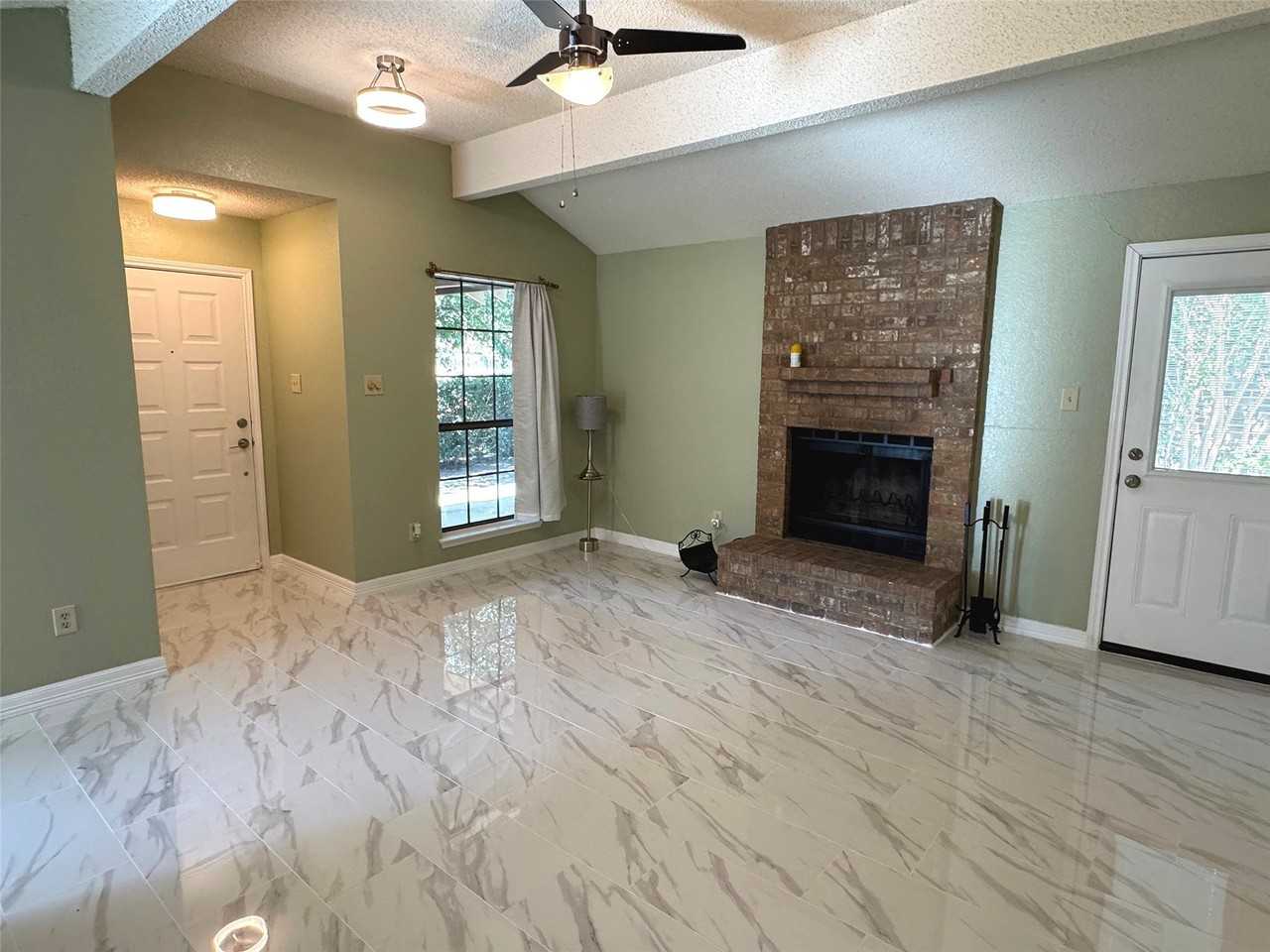 505 Valley Spring Dr - Photo 2 of 16