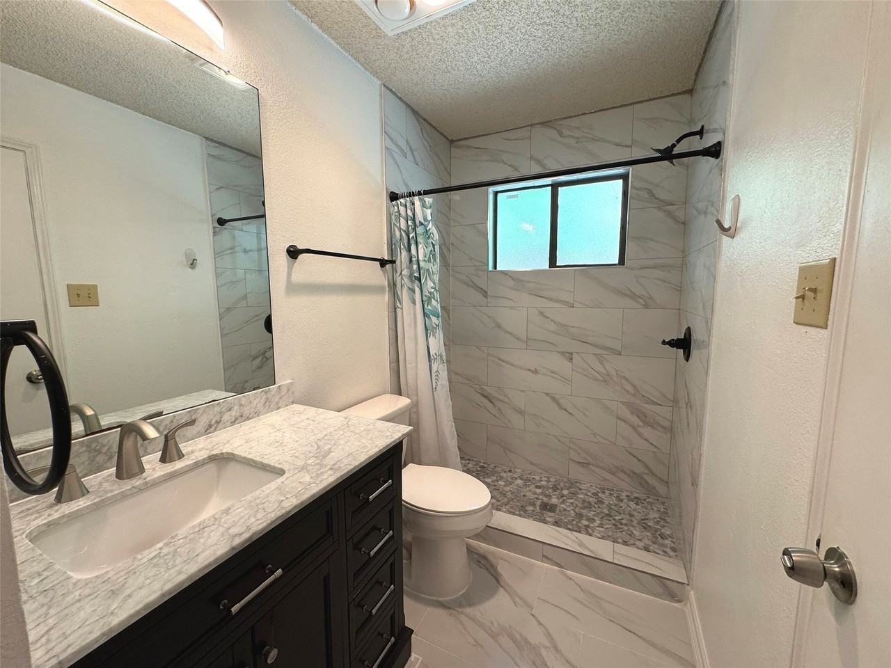 505 Valley Spring Dr - Photo 7 of 16