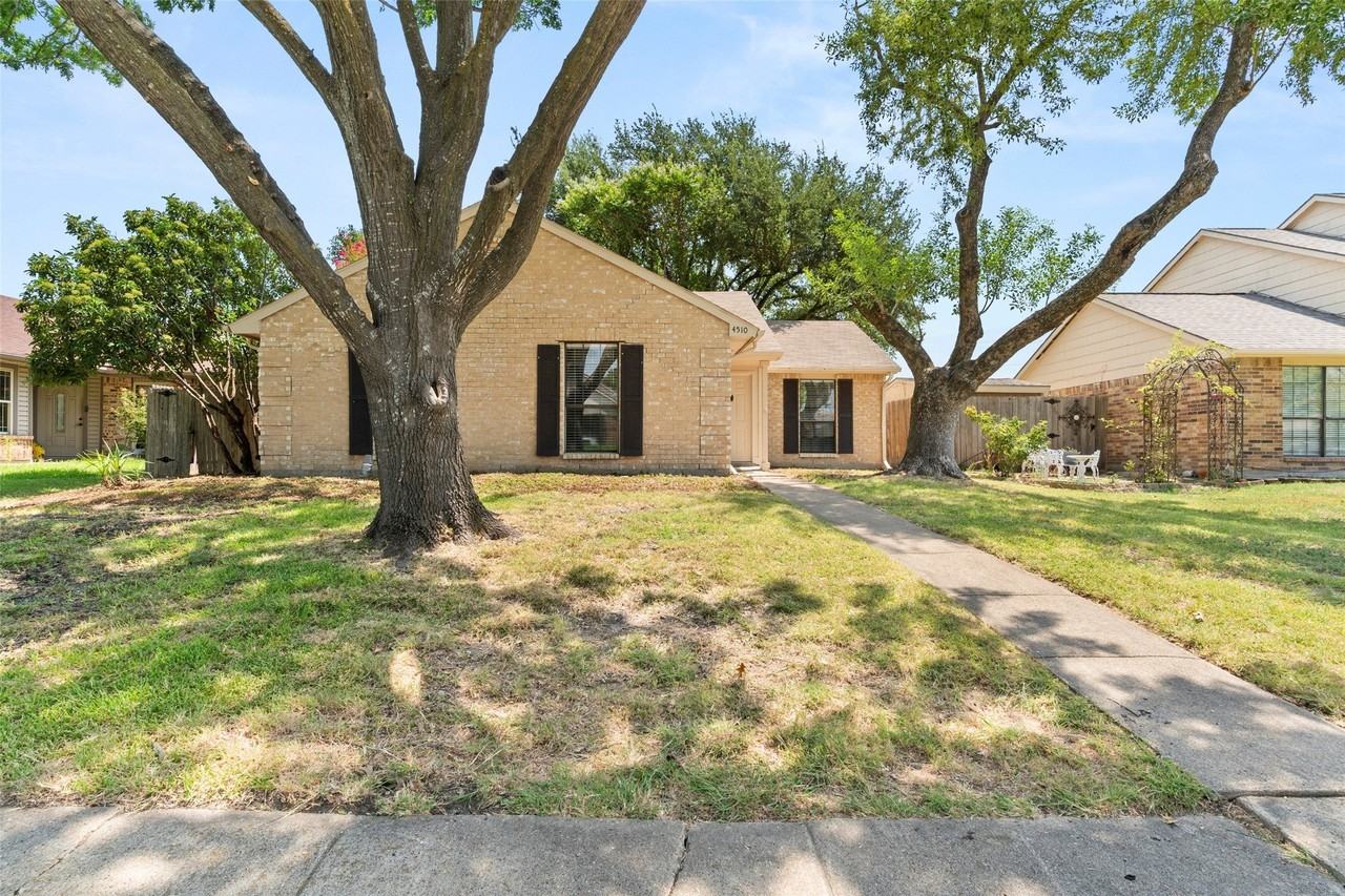 4510 Monterrey Dr - Photo 3 of 25