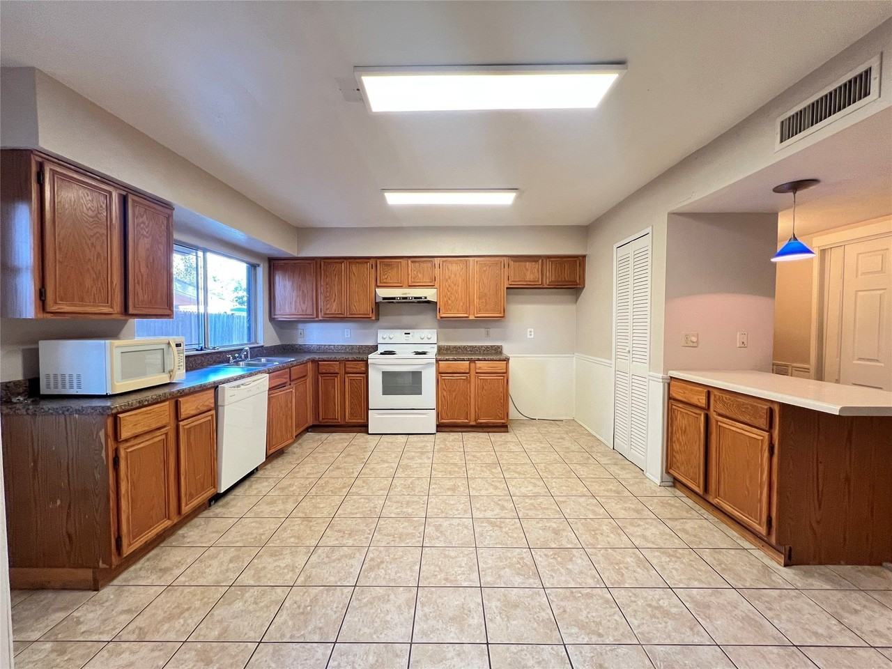 3005 Ravine Trl - Photo 4 of 13