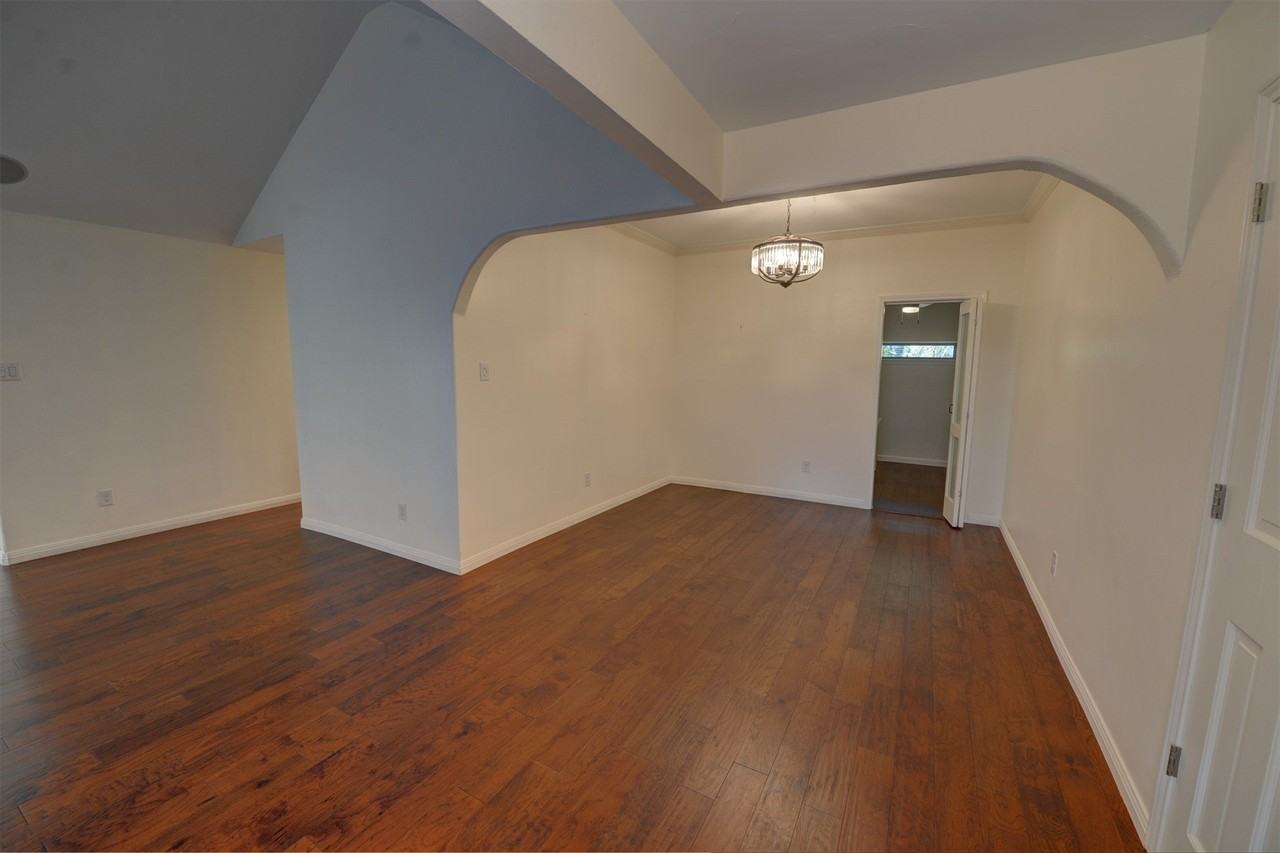 5516 Timber Green Dr - Photo 2 of 27