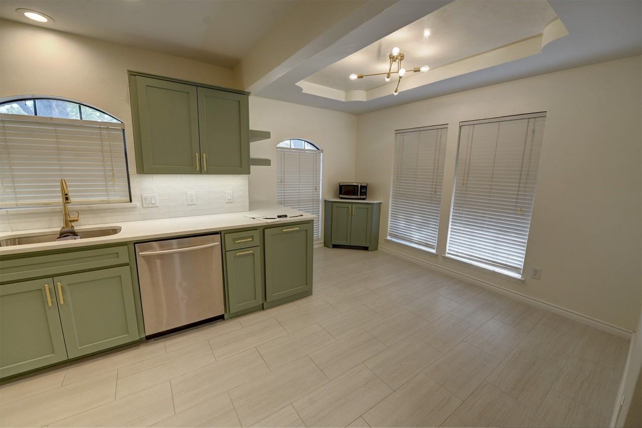 5516 Timber Green Dr - Photo 6 of 27