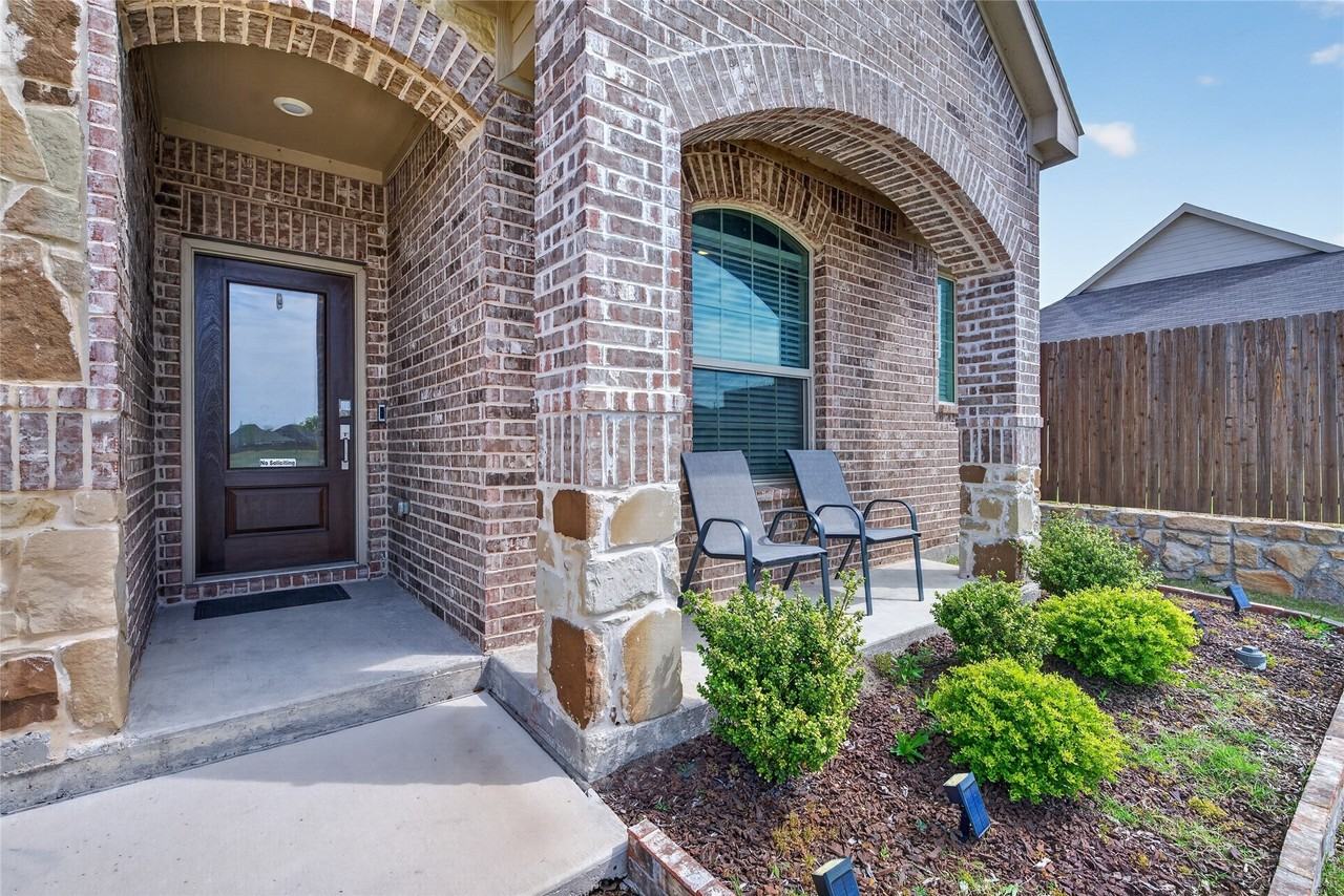 3308 Tulip Poplar Trl - Photo 2 of 28