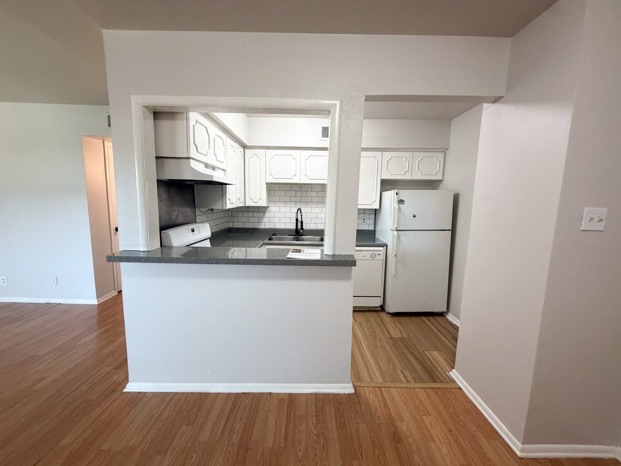 518 N Rogers St #202 - Photo 5 of 10