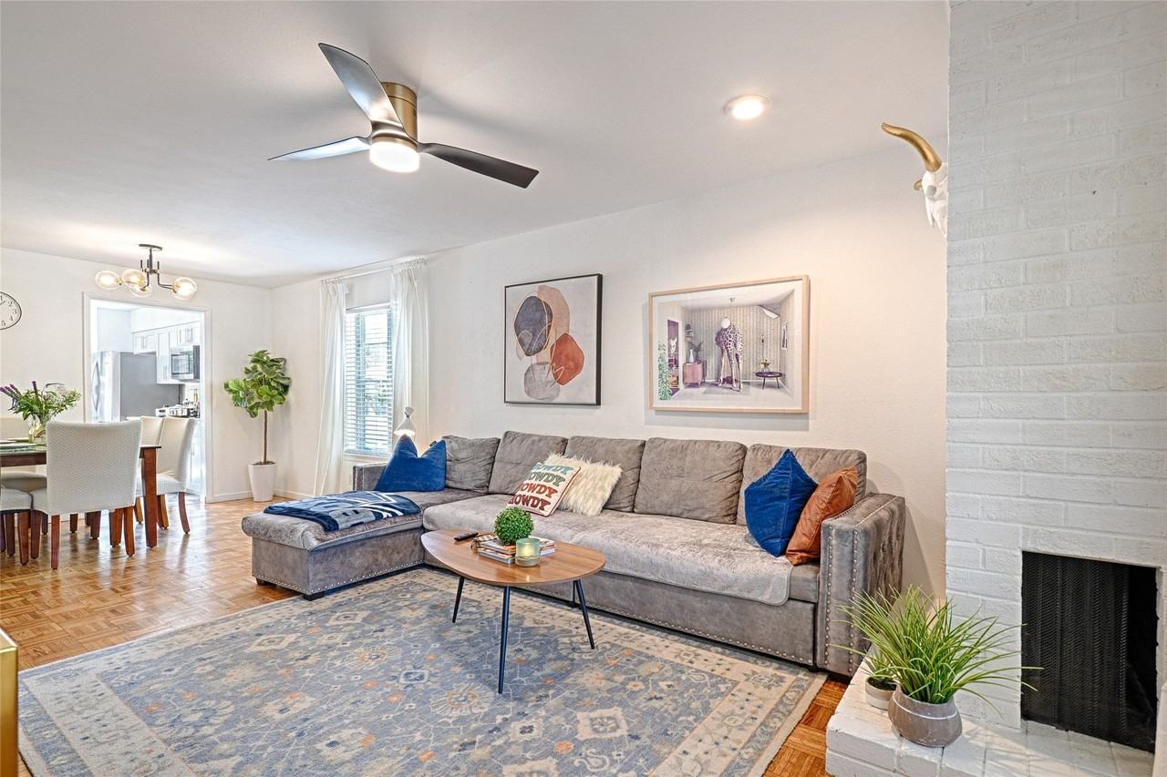 13852 Brookgreen Dr - Photo 4 of 29