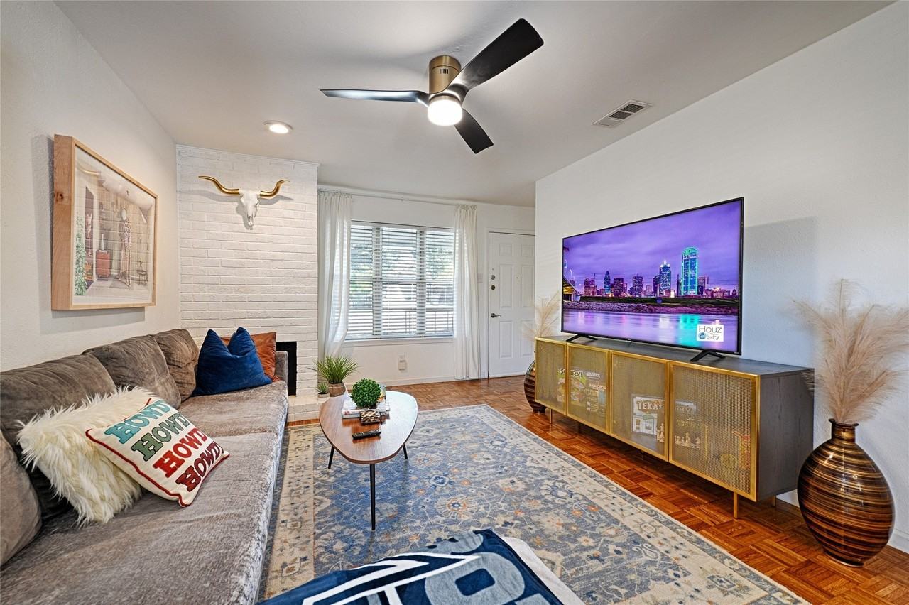 13852 Brookgreen Dr - Photo 5 of 29
