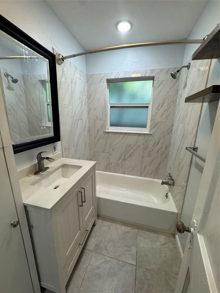 8105 White Settlement Rd - Photo 5 of 19