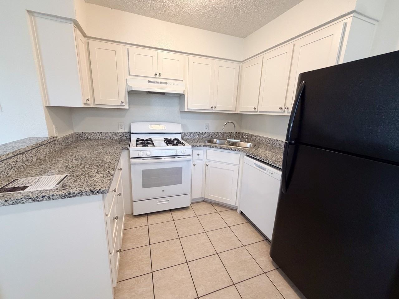 604 Walter Stephenson Rd #B - Photo 5 of 12