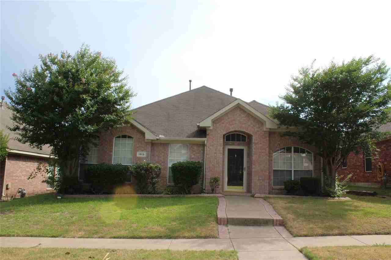 1813 Arbor Creek Dr - Photo 3 of 19