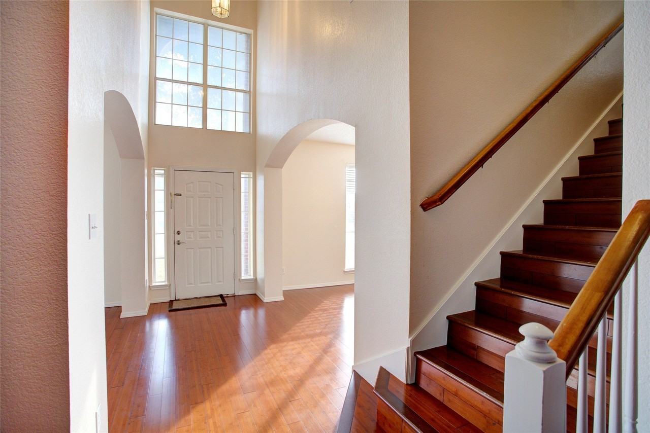 3507 Tamarack Dr - Photo 4 of 30