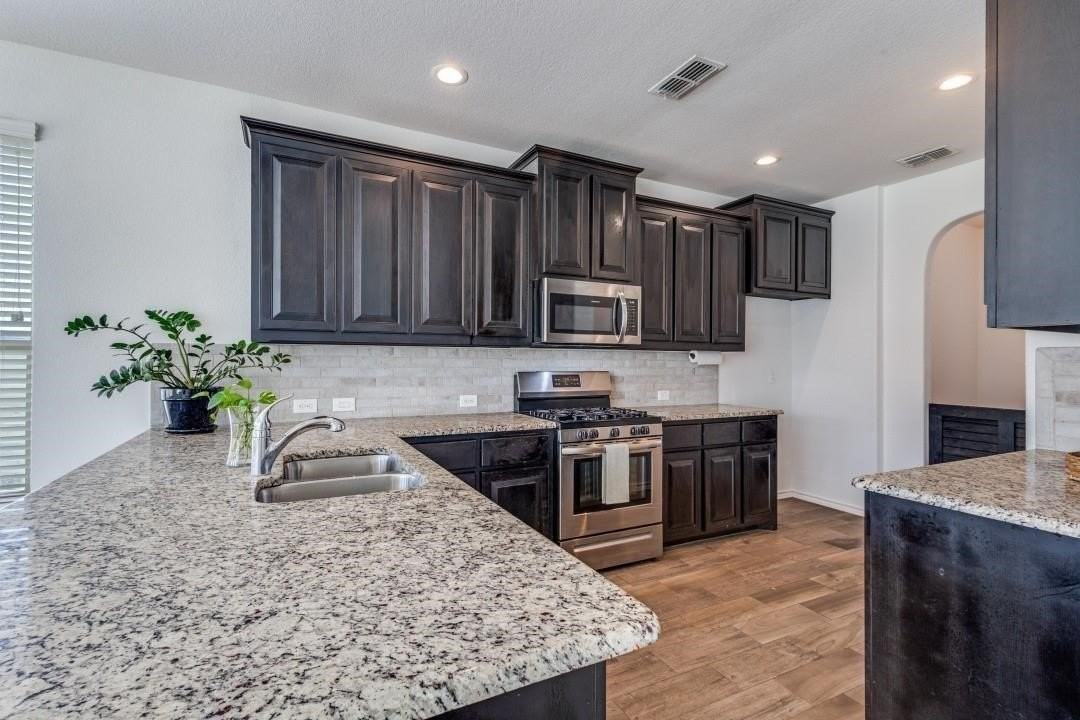 1837 Finch Trl - Photo 6 of 15