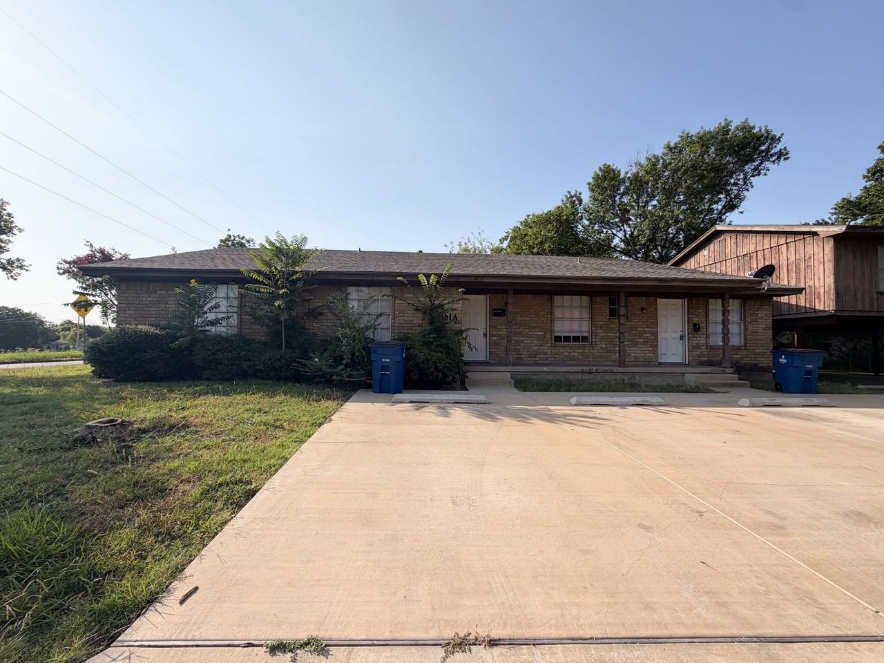 101 W Latimer St #B - Photo 2 of 20
