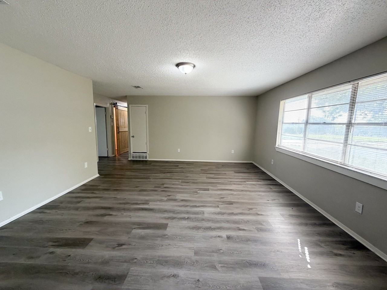 101 W Latimer St #B - Photo 7 of 20