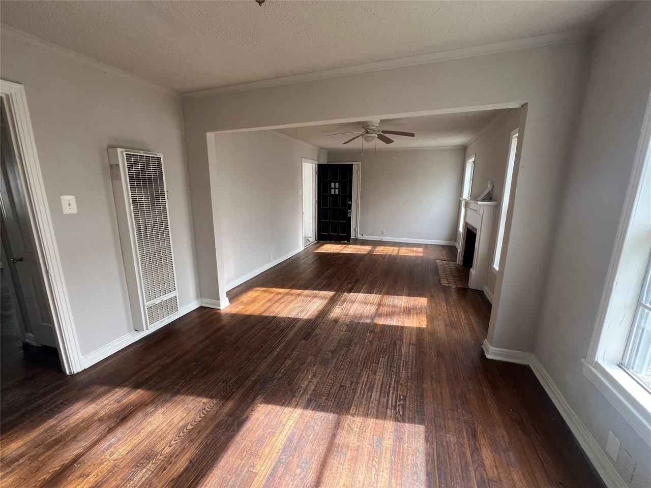 1726 N Ricketts St - Photo 4 of 11