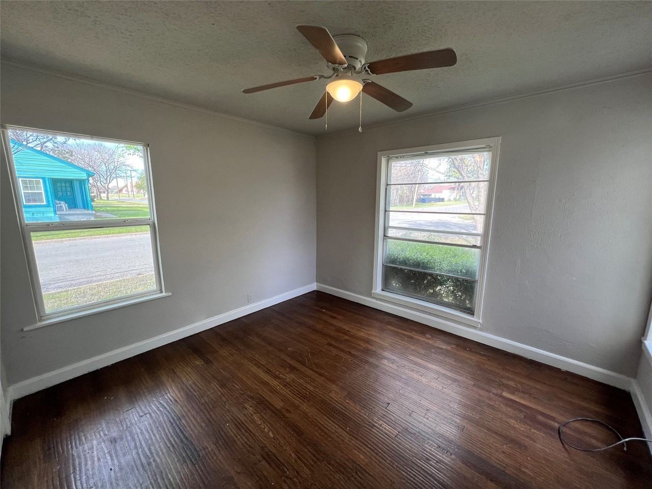 1726 N Ricketts St - Photo 6 of 11
