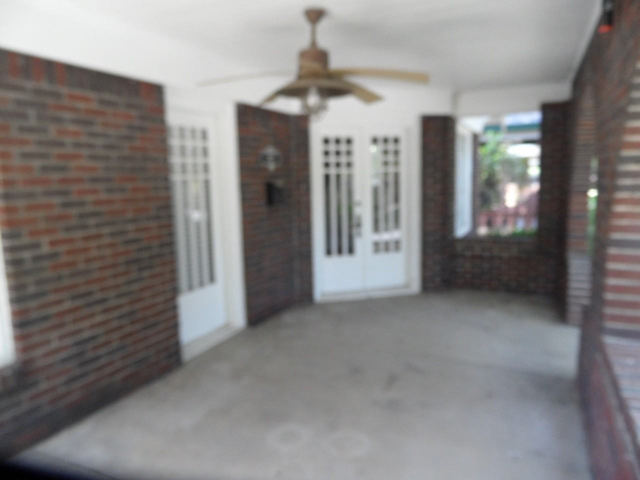 1523 Hollywood Ave - Photo 3 of 29