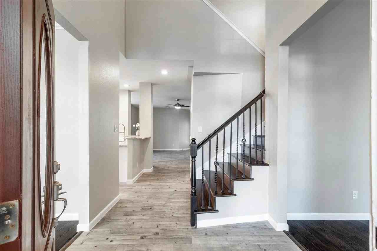2704 Palo Duro Canyon Dr - Photo 2 of 12