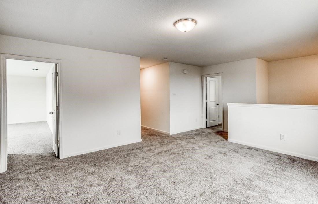 720 Holly St - Photo 5 of 19