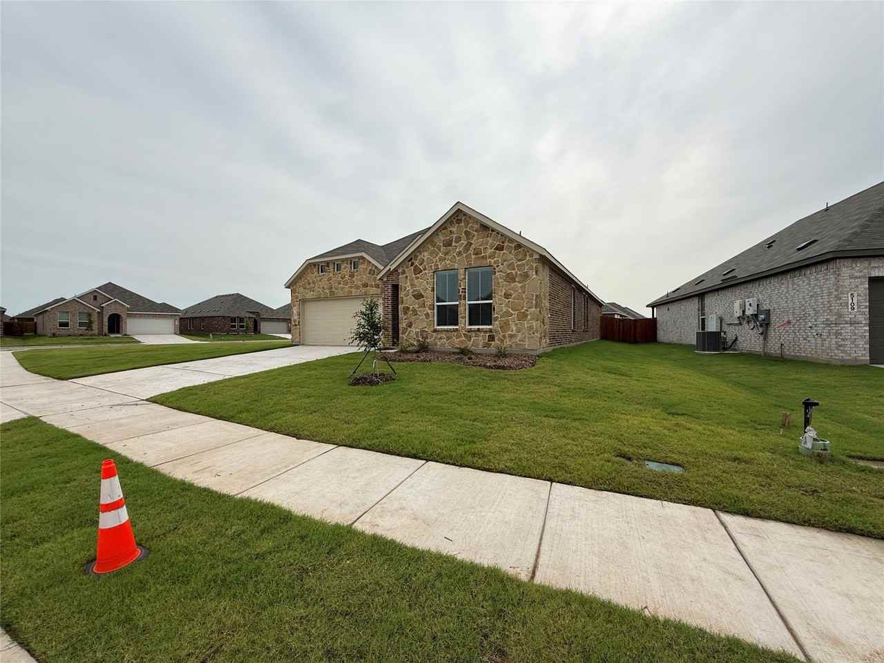 5105 Auburn Trace Ln - Photo 3 of 23
