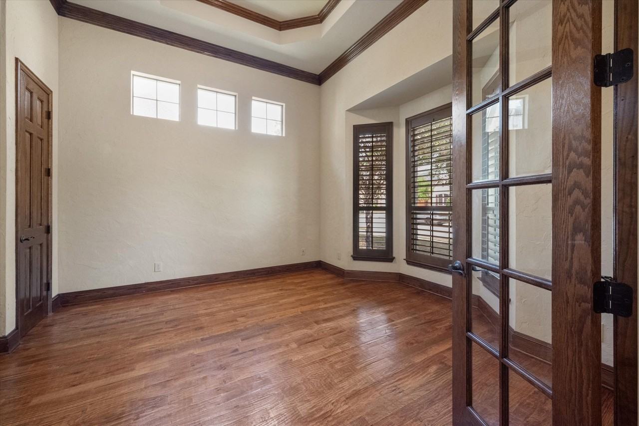 10941 Yorkshire Ln - Photo 5 of 40