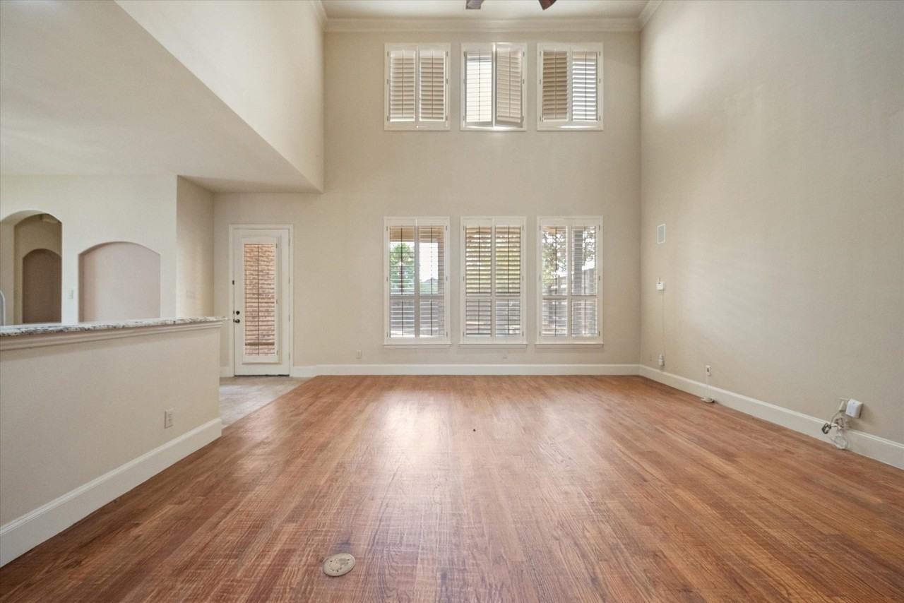 10941 Yorkshire Ln - Photo 7 of 40
