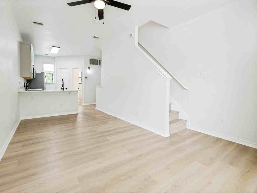 120 Nemo Ct - Photo 7 of 24