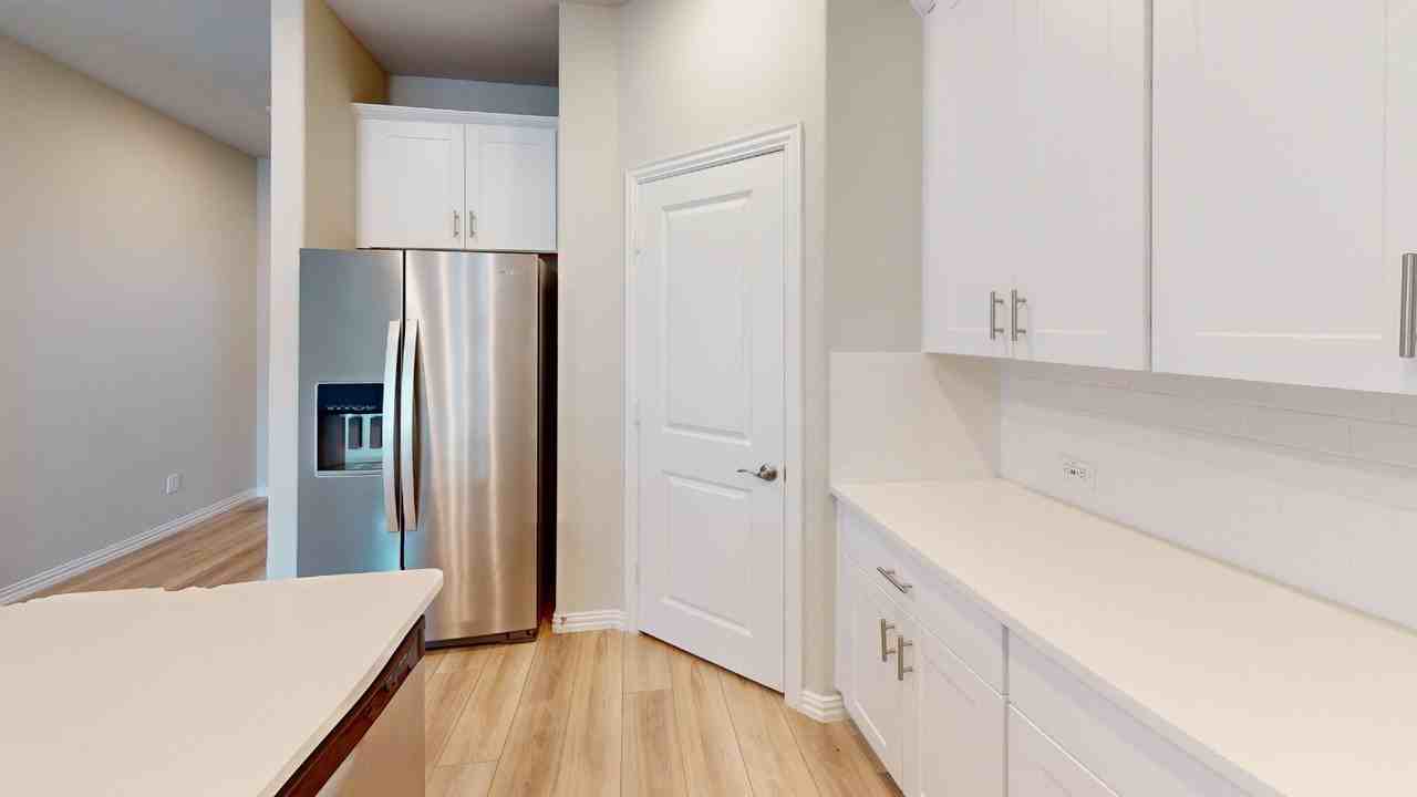 1508 Lannon Ln - Photo 5 of 24