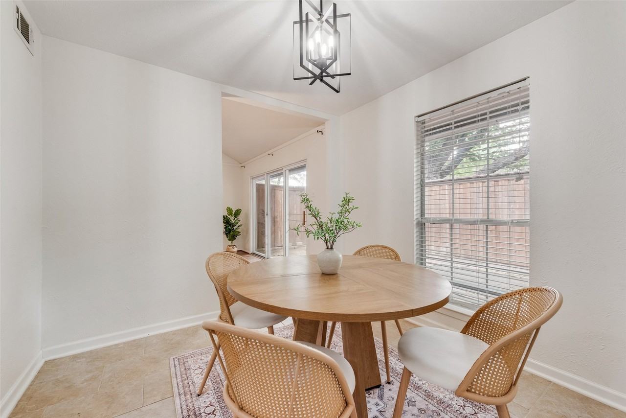 7492 E Northwest Hwy #143 - Photo 4 of 16