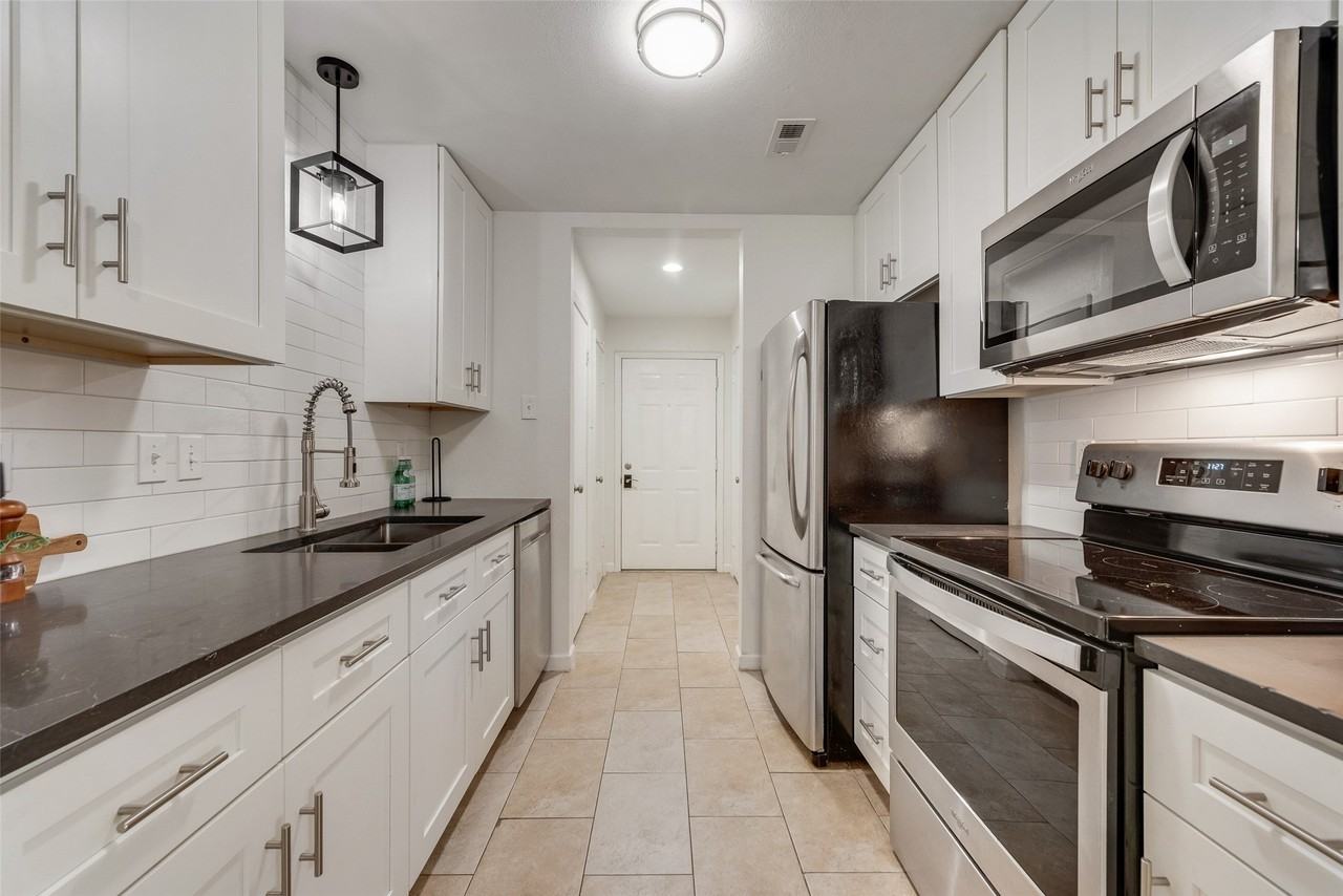 7492 E Northwest Hwy #143 - Photo 7 of 16