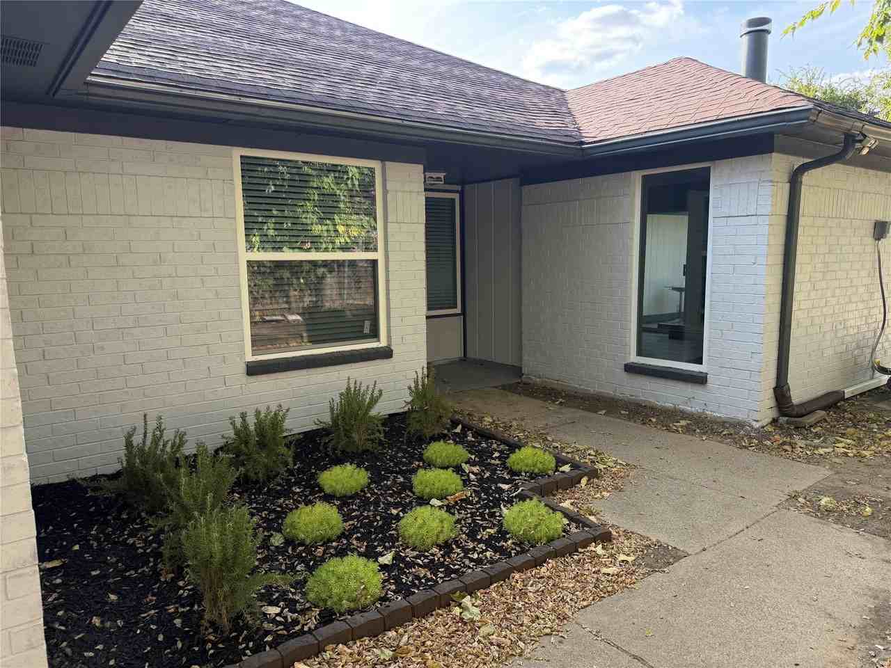 10231 Ridge Oak St - Photo 4 of 16