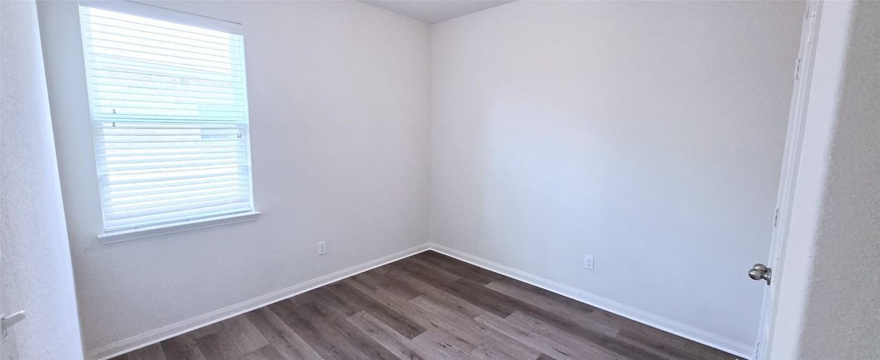 1825 Mesquite Ln - Photo 5 of 10