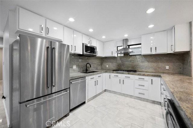 905 Dickson St #1 - Photo 7 of 7