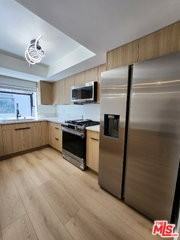 529 N Market St #8 - Photo 3 of 5