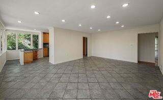 9149 Hillsboro Dr - Photo 6 of 8