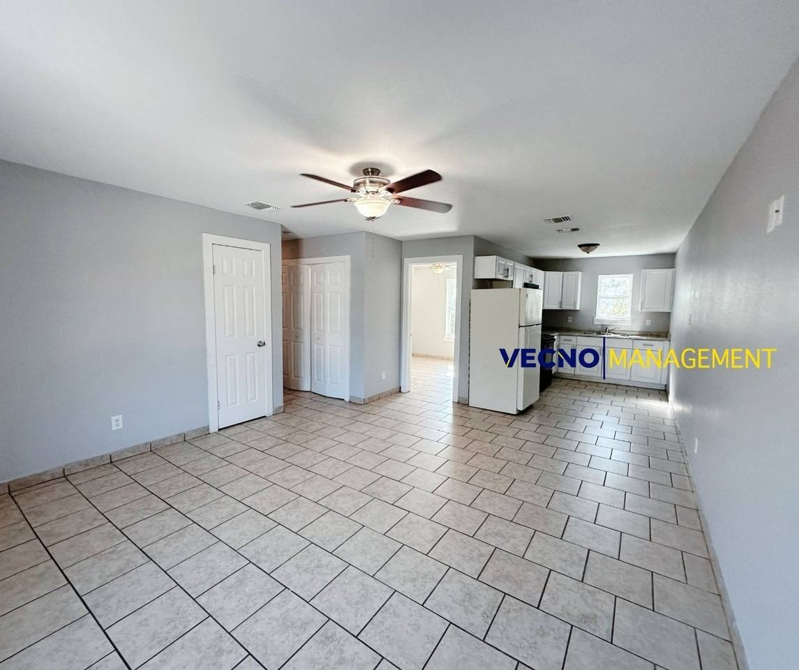 135 Nopal St #201 - Photo 2 of 13