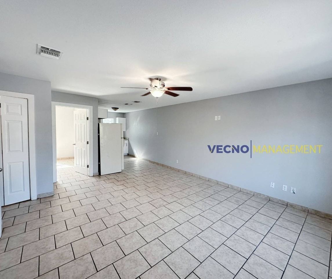 135 Nopal St #201 - Photo 5 of 13