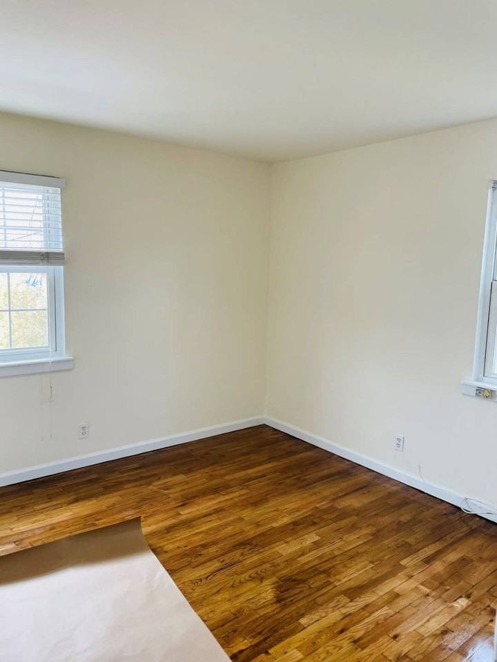 12 Valentine Ave #4 - Photo 6 of 8