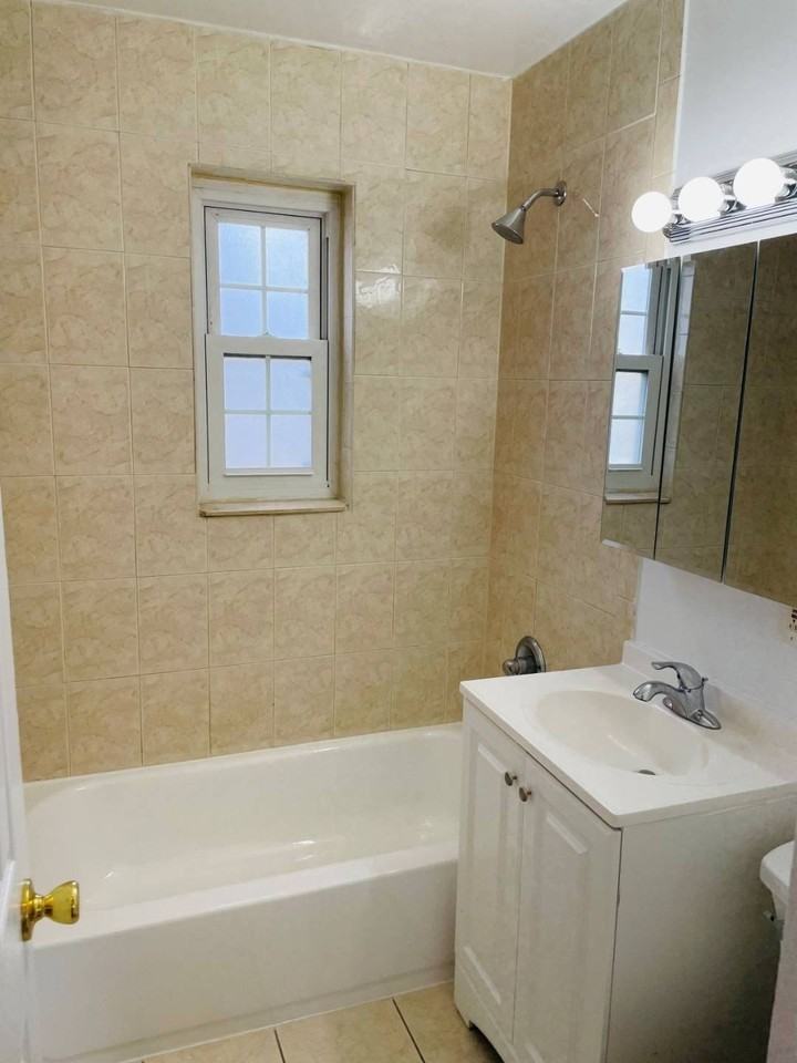 12 Valentine Ave #4 - Photo 7 of 8